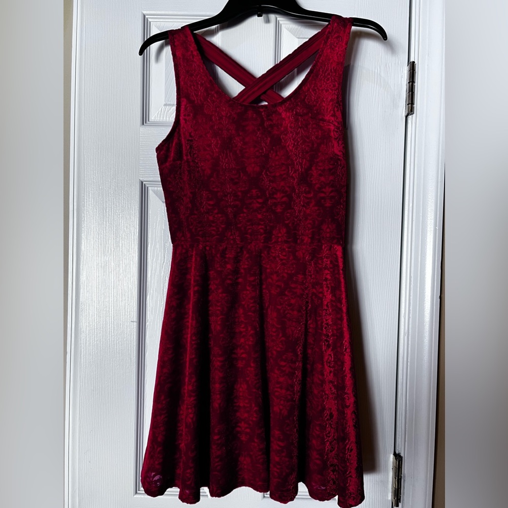 Candies juniors Red Cross strap back style textured dress, size M
